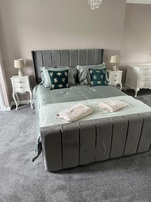 Cameron Coach House Modern Property In Murrayfield Edimburgo Esterno foto